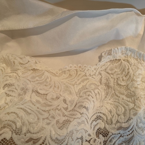 Grace Loves Lace 🤍Orla Wedding Dress - Picture 9 of 11